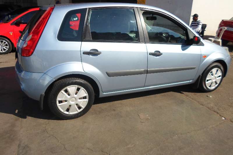 2006 Ford Fiesta 1.4 5 door Ambiente Hatchback ( FWD ) Cars for sale in ...