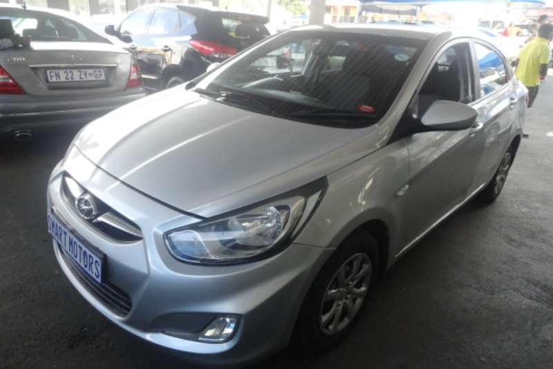 Hyundai accent 1 6