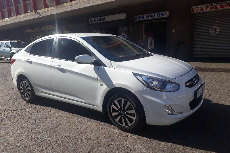 2012 Hyundai Accent 1.6 GLS Sedan ( Petrol / FWD / Manual ...