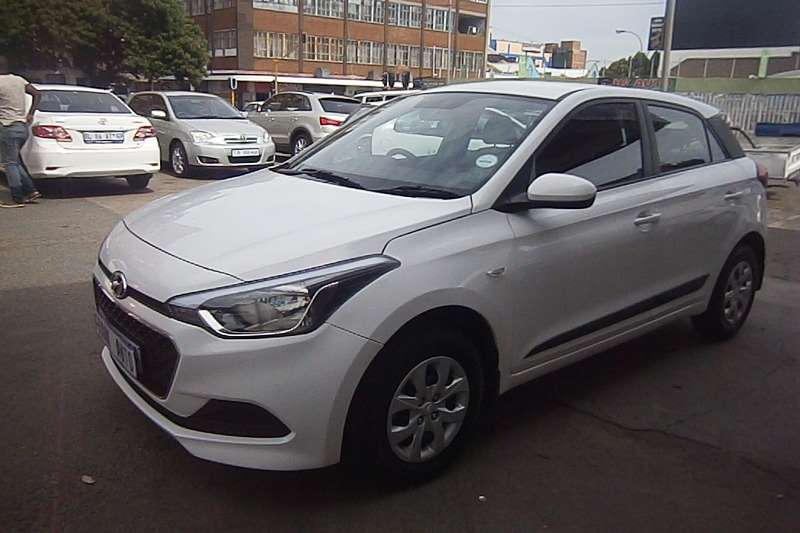 Prestige Auto Mart >> 2012 Hyundai I20 1.4 Fluid Hatchback ( Petrol / FWD ... Prestige Auto Mart >> 2012 Hyundai I20 1.4 Fluid Hatchback ( Petrol / FWD ...