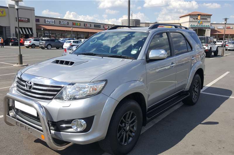 2015 Toyota Fortuner 3.0D 4D 4x4 Epic Crossover - SUV ( Diesel / AWD ...