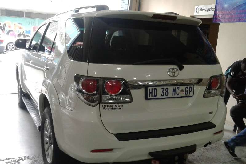 2015 Toyota Fortuner 3 0D 4D 4x4 Limited auto Crossover SUV