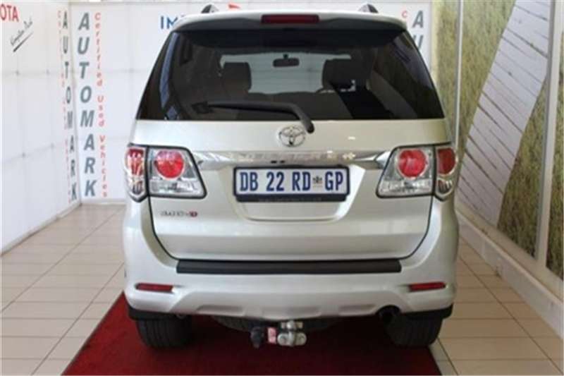 2014 Toyota Fortuner 3 0D 4D auto Crossover SUV RWD Cars for