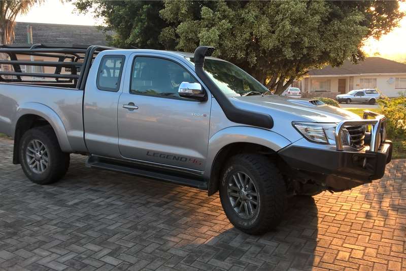 2016 Toyota Hilux 3.0D 4D Xtra cab Raider Legend 45 Extended cab bakkie ...