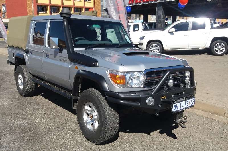 2014 Toyota Land Cruiser Double cab V8 LX Diesel Cars for sale in