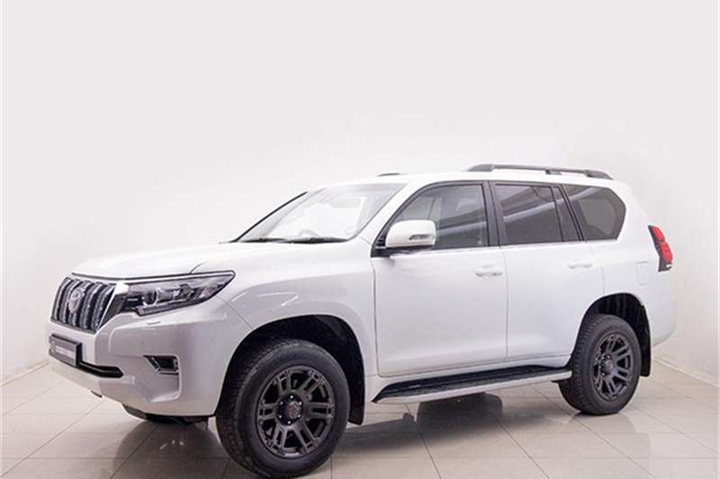 2017 Toyota Land Cruiser Prado PRADO VX L 3.0D A/T Crossover - SUV ( Diesel / AWD / Automatic ...