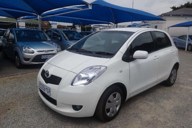2008 Toyota Yaris 1.3 auto Hatchback ( Petrol / FWD / Automatic ) Cars for sale in Gauteng | R ...