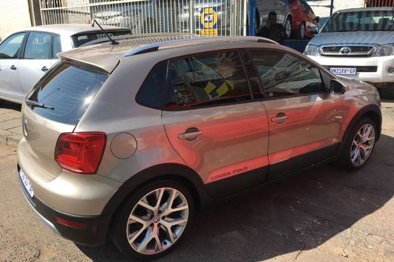 2016 VW Polo Cross 1.6 Comfortline Hatchback ( Petrol / FWD / Manual
