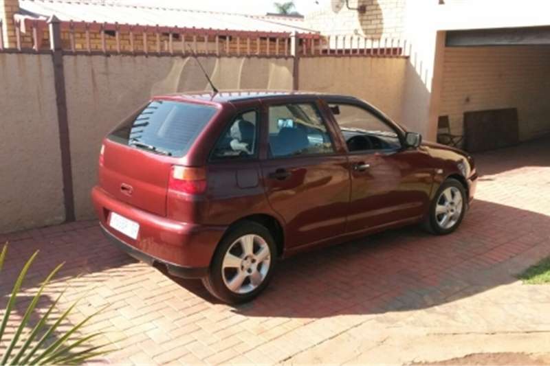 VW Polo PLAYA 1.6i Cars for sale in Gauteng R 27 500 on Auto Mart