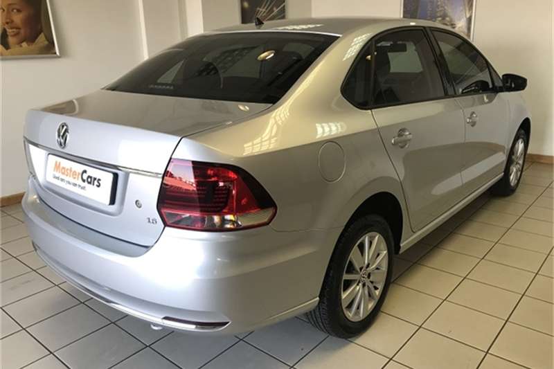 Volkswagen polo sedan 2019