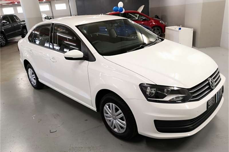 Volkswagen polo sedan 2019