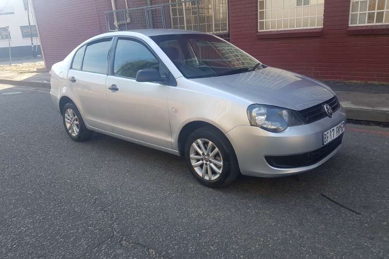 Volkswagen polo sedan 2012