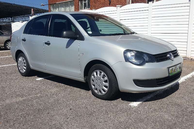 Volkswagen polo sedan 2011