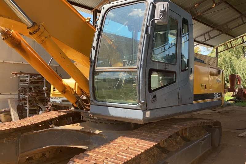   305 Robex LC 7