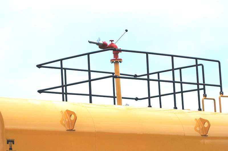 Fire fighting cannon installations on water tanker Carts and wagons