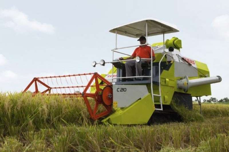 2018 Claas CROP TIGER 40 TT Combine harvesters and harvesting equipment ...