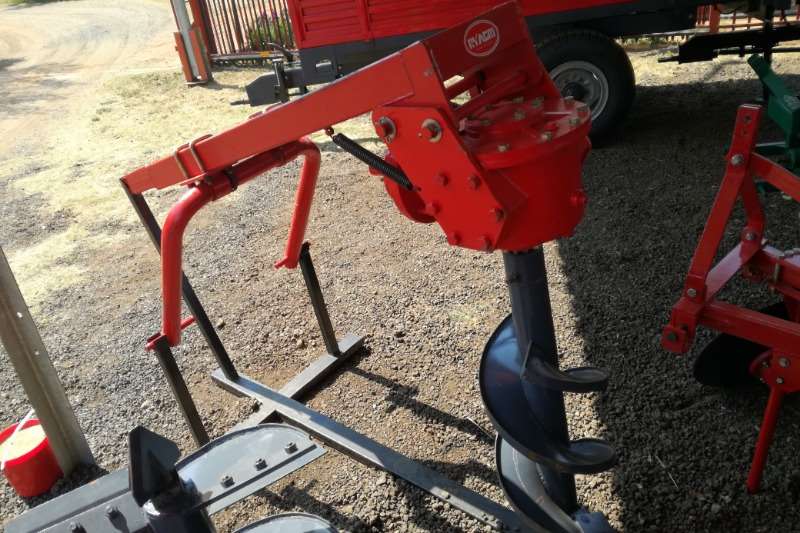 New Post Hole Digger Digger Farm Equipment for sale in Freestate R 20 000 on Truck & Trailer