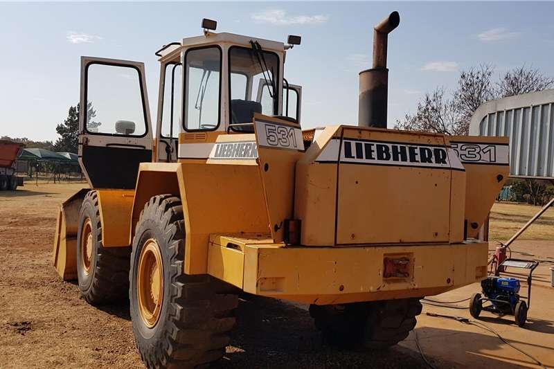 Gruppo Liebherr Front-end-loader-farming-liebherr-531-wheel-loader-id-59111715-type-main