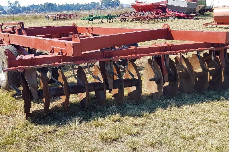 Hydraulic 28 disc Harrow with rigid discs Disc harrows Ploughs for sale in Mpumalanga R 75 000