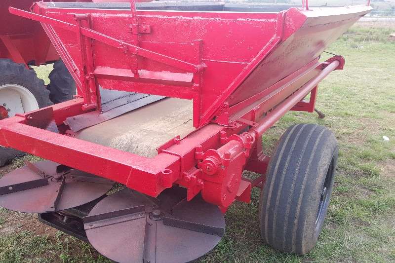 Bredal Bredal LIME & Manure spreader Box spreaders Spreaders for sale