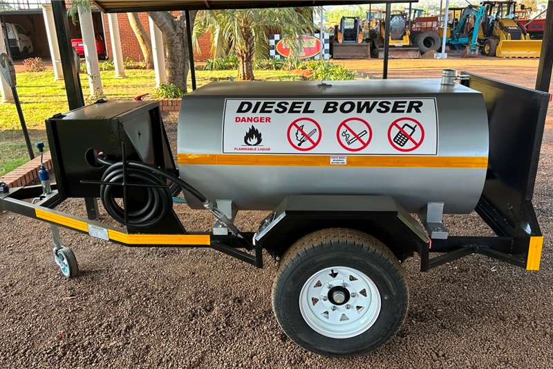   1000 LITRE DIESEL BOWZER WITH PUMP AND METERS