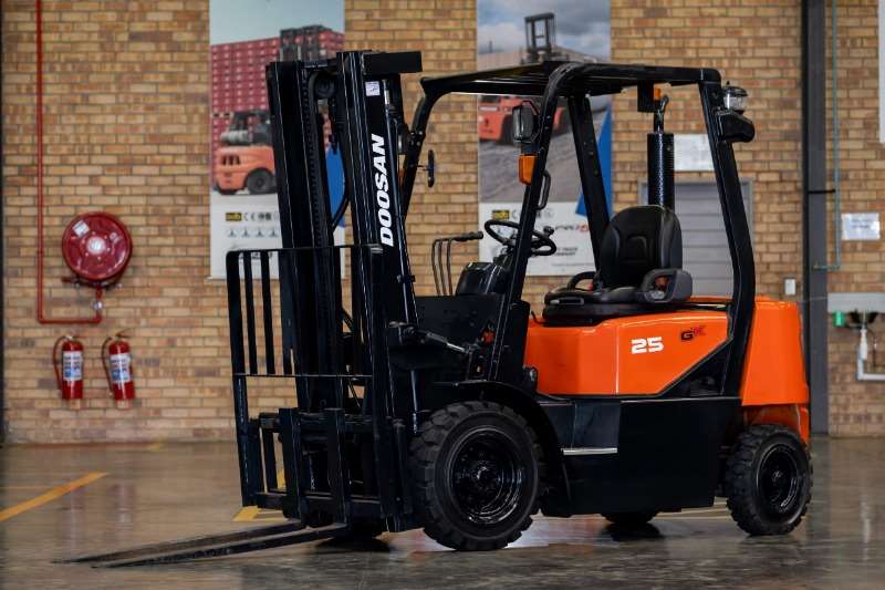 2012 Doosan Forklift D25 GX Diesel forklift Forklifts for sale in