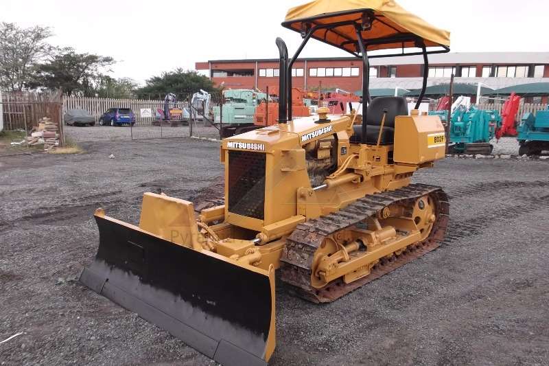 Mitsubishi BD2F Dozers Machinery for sale in Gauteng on Truck & Trailer