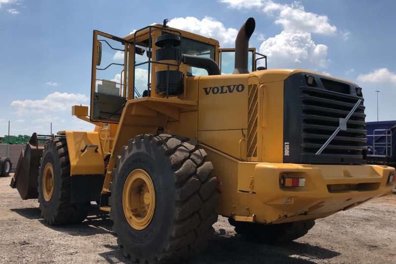 沃尔沃l150e前端装载机