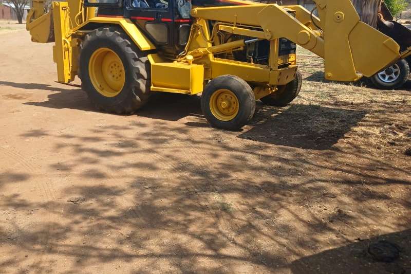   438C