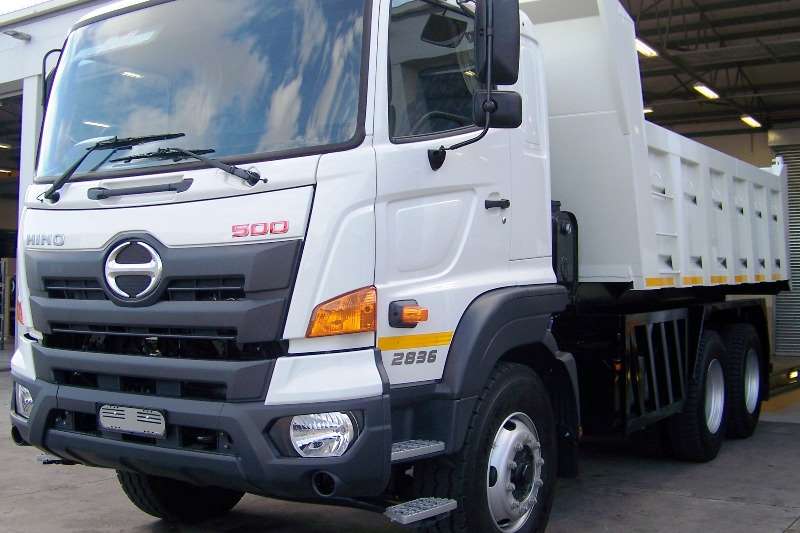 Toyota hino 500