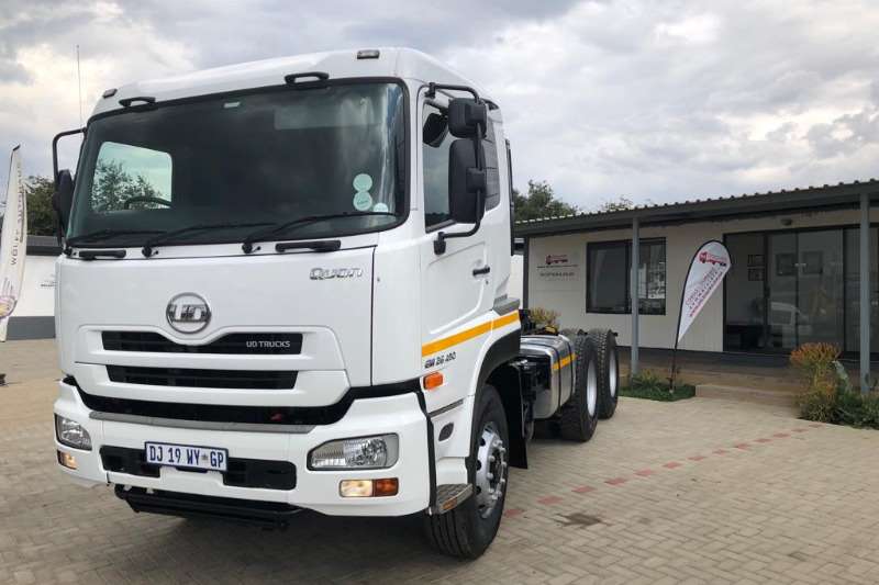 日产底盘驾驶室2014日产ud 26 490 quon 6 x 4卡车牵引车