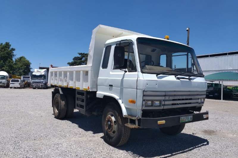 日产翻斗车cm14 6立方卡车