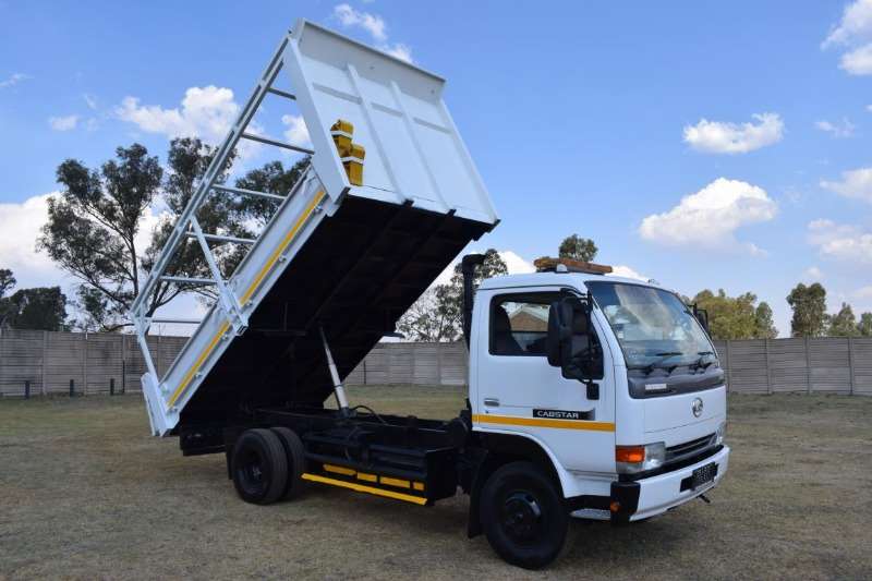 2015 Nissan UD 40 4TON TIPPER Tipper Truck Trucks for sale in Gauteng