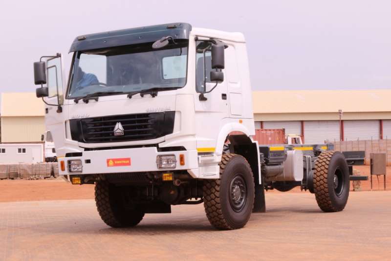 2018 Sinotruk 4x4 Chassis Cab Chassis cab Truck Trucks for sale in