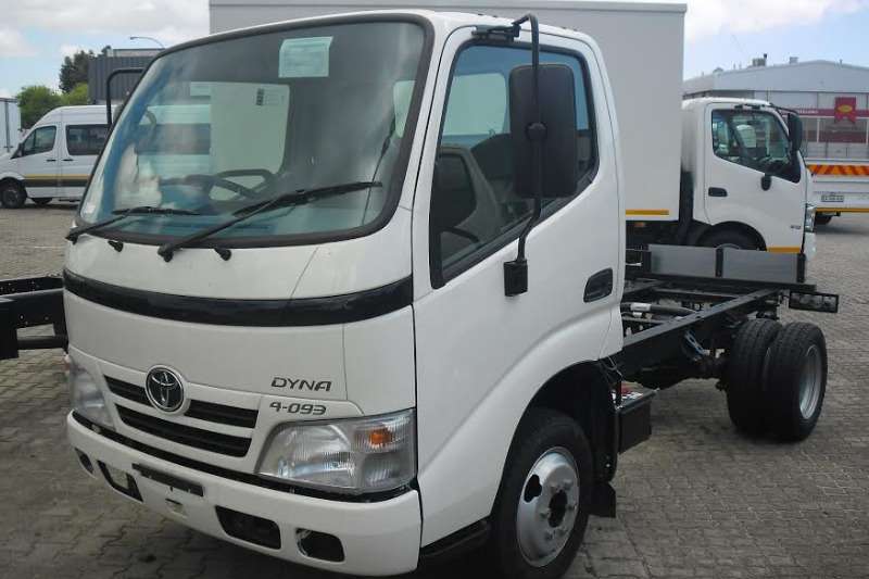 Toyota dyna hino