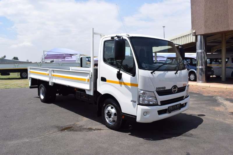 2014 Hino 300 915 4TON Dropside Truck Trucks for sale in 