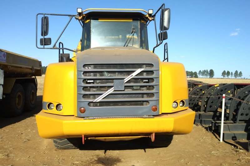 沃尔沃a30d 18000l柴油bowsers柴油油罐车